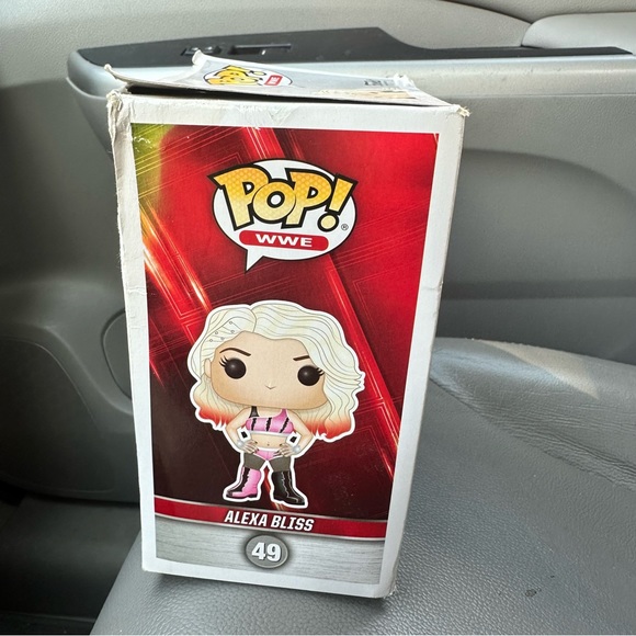 Funko POP! WWE Alexa Bliss #49 Vinyl
Figure - Picture 6 of 6